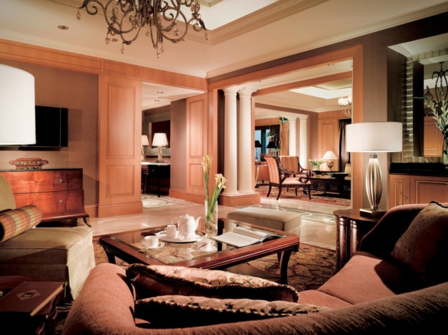 The Ritz-Carlton Jakarta, Mega Kuningan