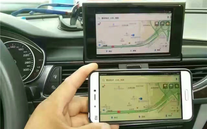 奧迪carplay手機投屏器