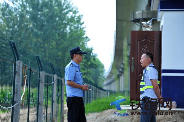 西成高鐵開通倒計時 安康鐵警護航再升級